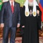 Коммунисты требуют отставки Зюганова за "братание с Церковью"