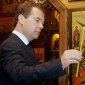 Медведев: установление преференций для отдельных религий в Конституции недопустимо