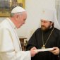 По мере нарастания внешних и внутренних проблем РПЦ продолжает укреплять экуменические связи: митрополит Волоколамский Иларион встретился с папой Римским Франциском